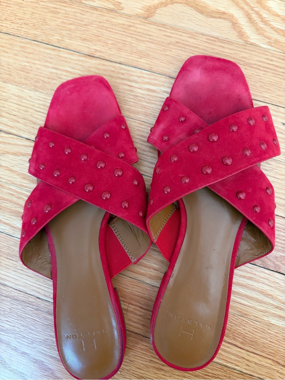 H By Halston Nora Red Suede Studded Slide Sandals Flats 7.5 M Boho Chic Luxury